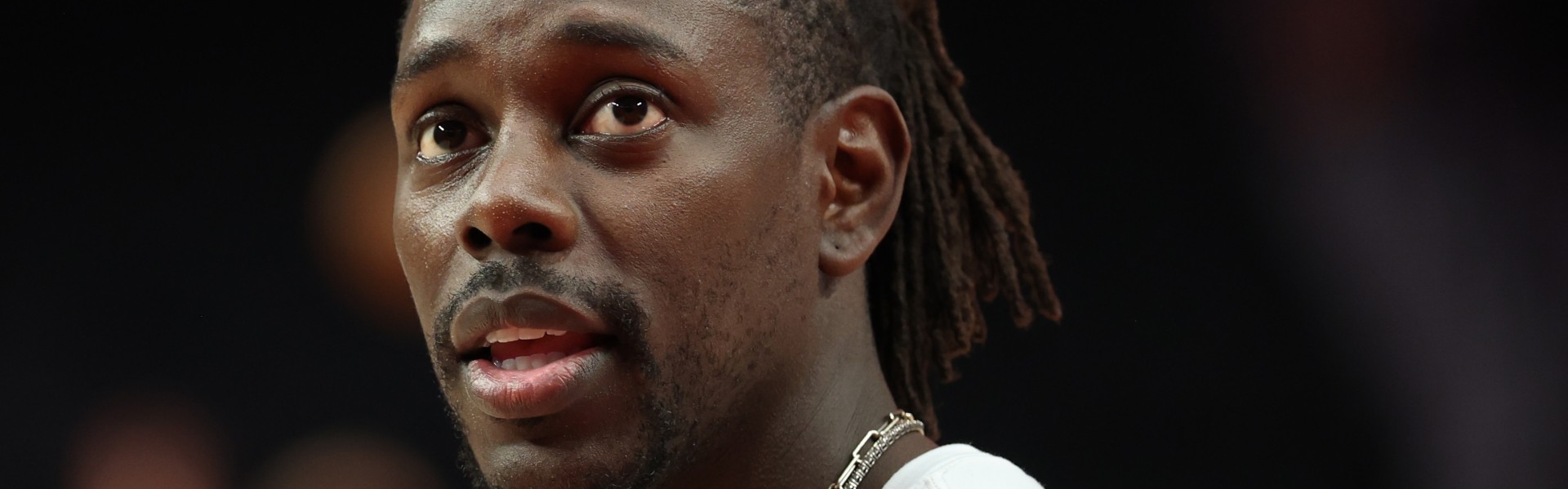 KAIYUN-霍勒迪8记三分平个人生涯纪录 曾在23年三分12中8助雄鹿力擒绿军