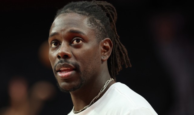 KAIYUN-霍勒迪8记三分平个人生涯纪录 曾在23年三分12中8助雄鹿力擒绿军