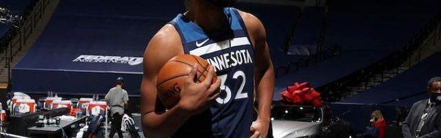 开云体育平台-狼队换帅又扯上白人特权？唐斯：请你们别带节奏