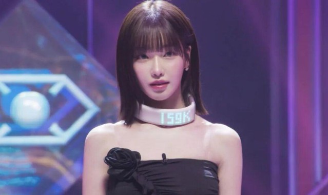 开云体育app-满屏荷尔蒙！Netflix这一脱，又赢麻了