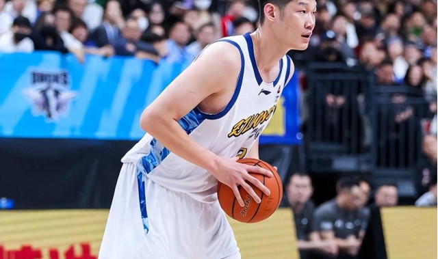 kaiyun登录入口-对阵卫冕冠军，上赛季垫底球队，12人上场全部得分，仅6分惜败